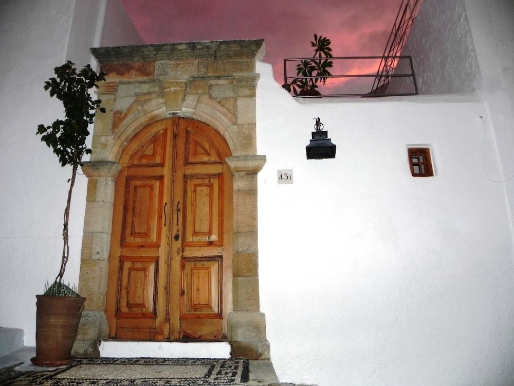 Lindos Esel Suites 1