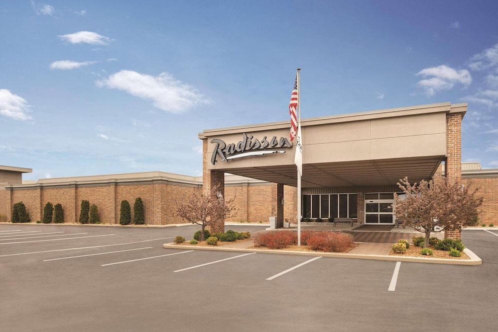 Radisson Hotel and Conference Center Fond du Lac 1