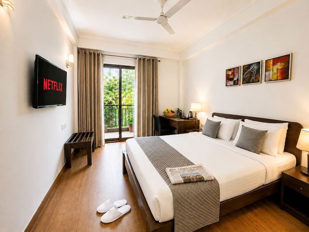 EMBLEM Hotel - Arjun Marg, Golf Course Road, Gurgaon 1