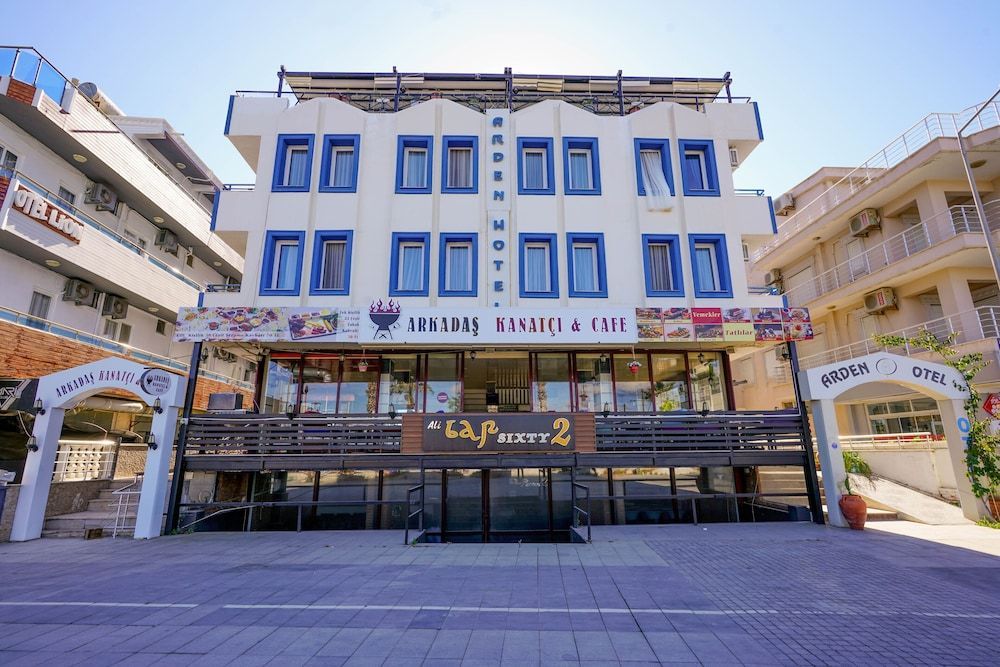 Arden Hotel 1