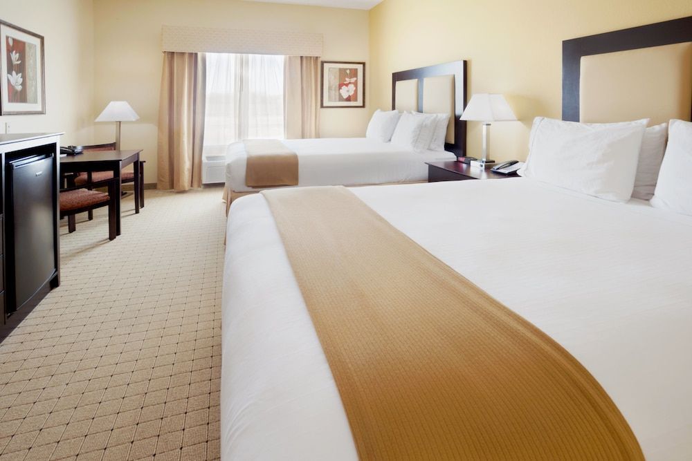 Holiday Inn Express & Suites GEORGETOWN by IHG 2