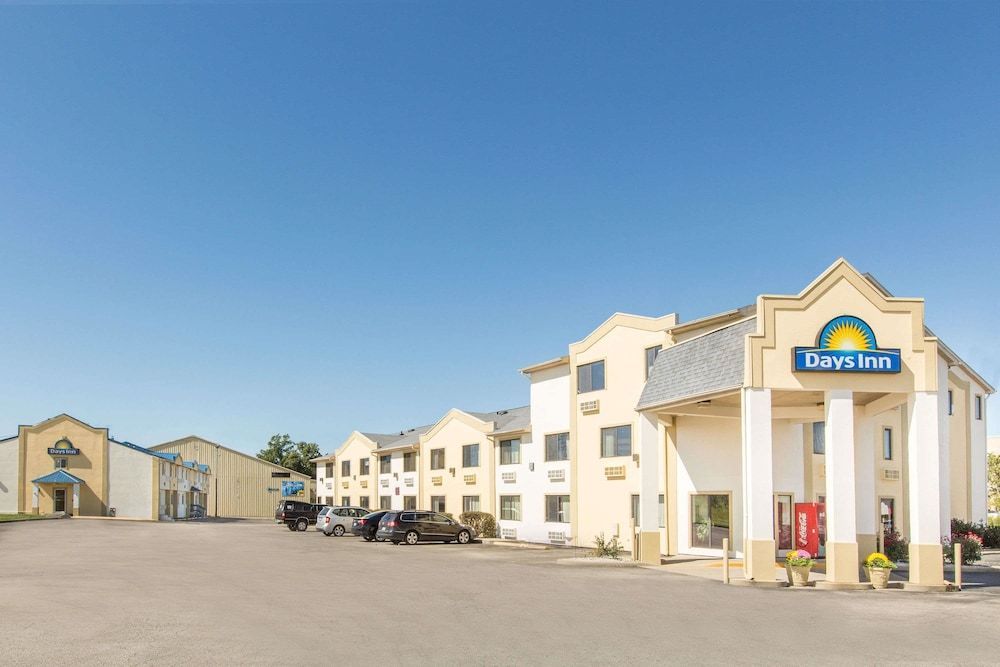 Days Inn by Wyndham Effingham 1