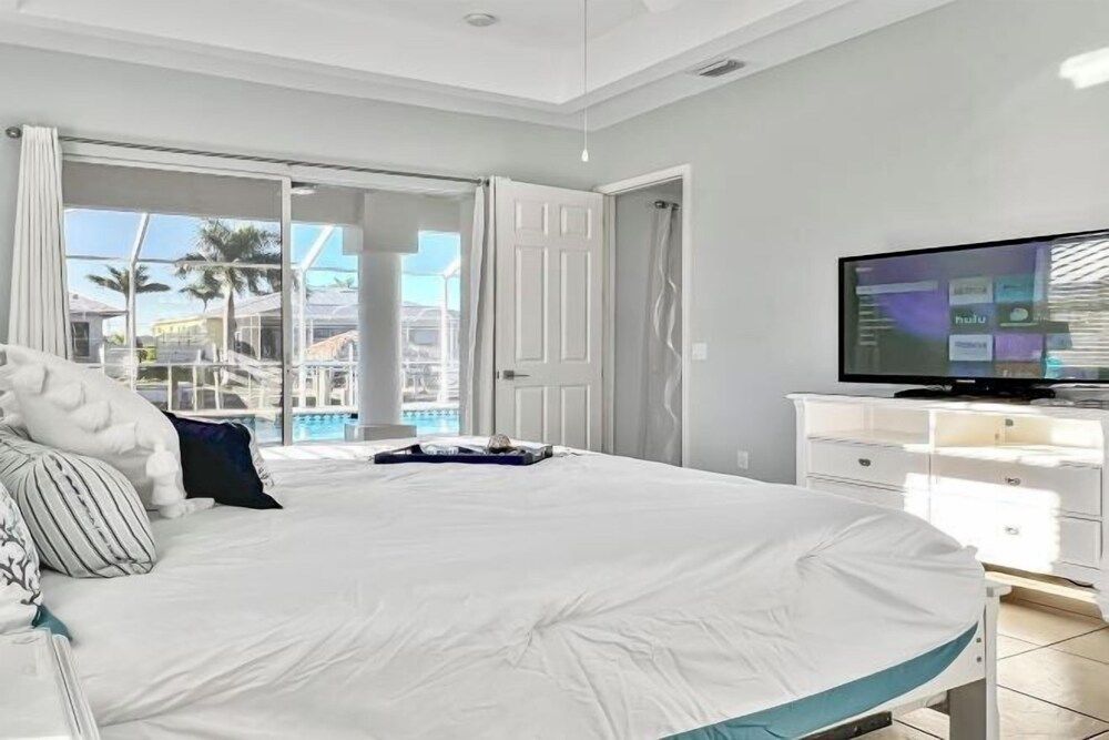 Boaters Dream, S. Terr, Pool, Yacht Club, Boating 1