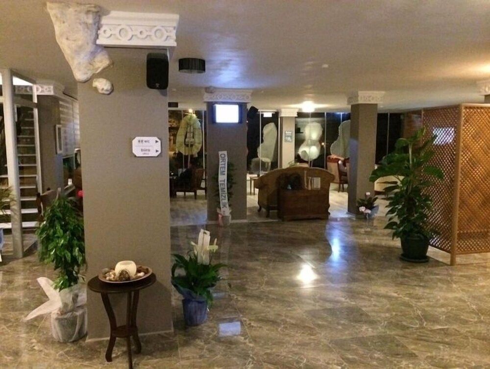 Hotel Hugo 2