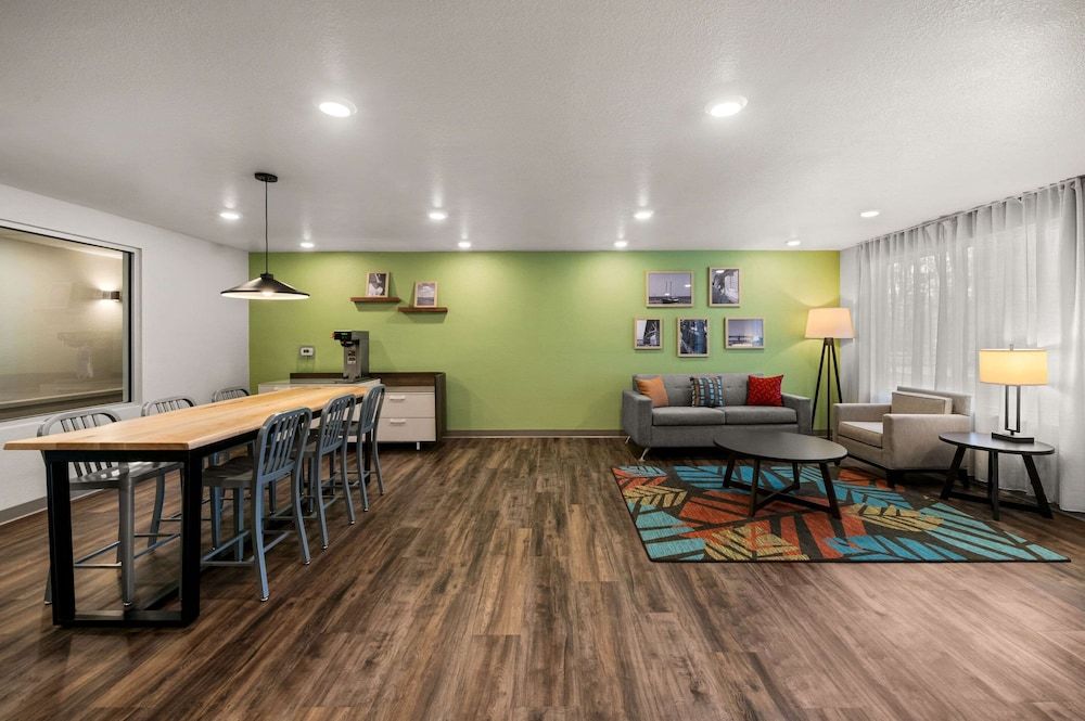 WoodSpring Suites Yorktown Newport News 2