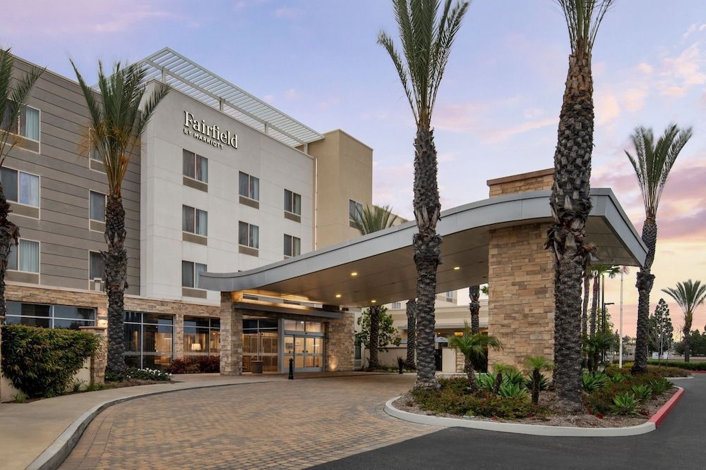 Fairfield Inn & Suites by Marriott Tustin Orange County 1