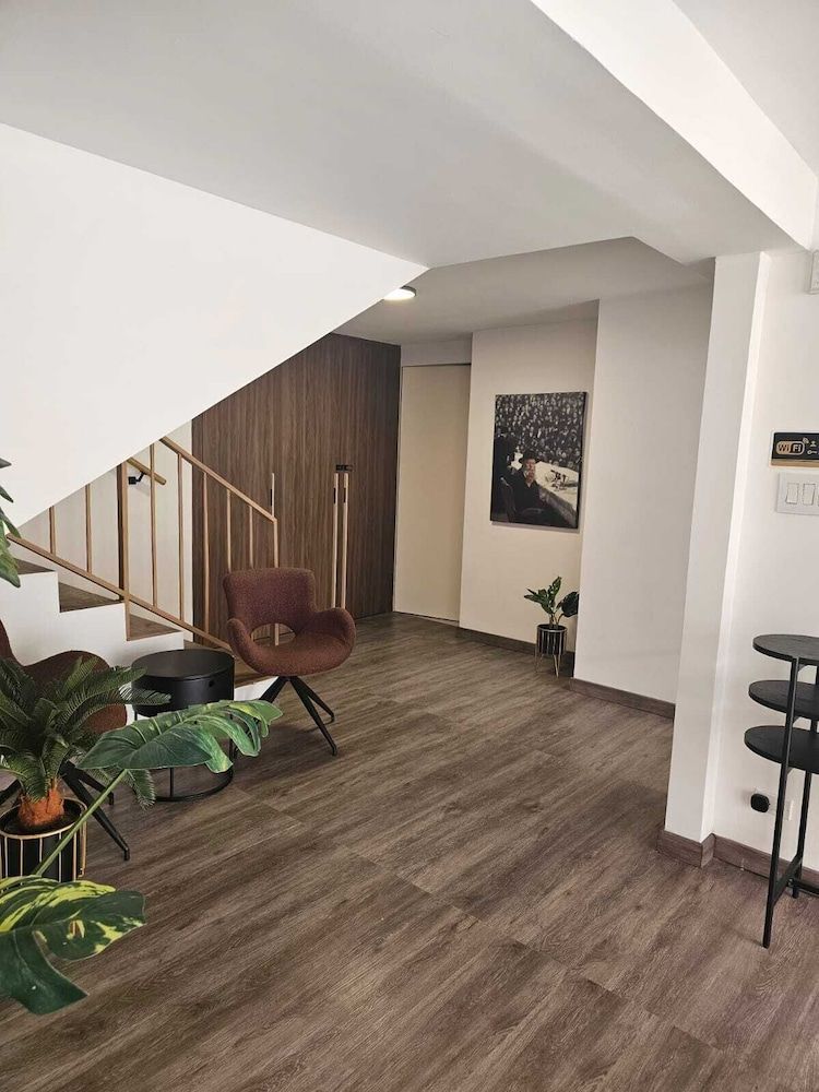 ESHEL SUITES PANAMA 1