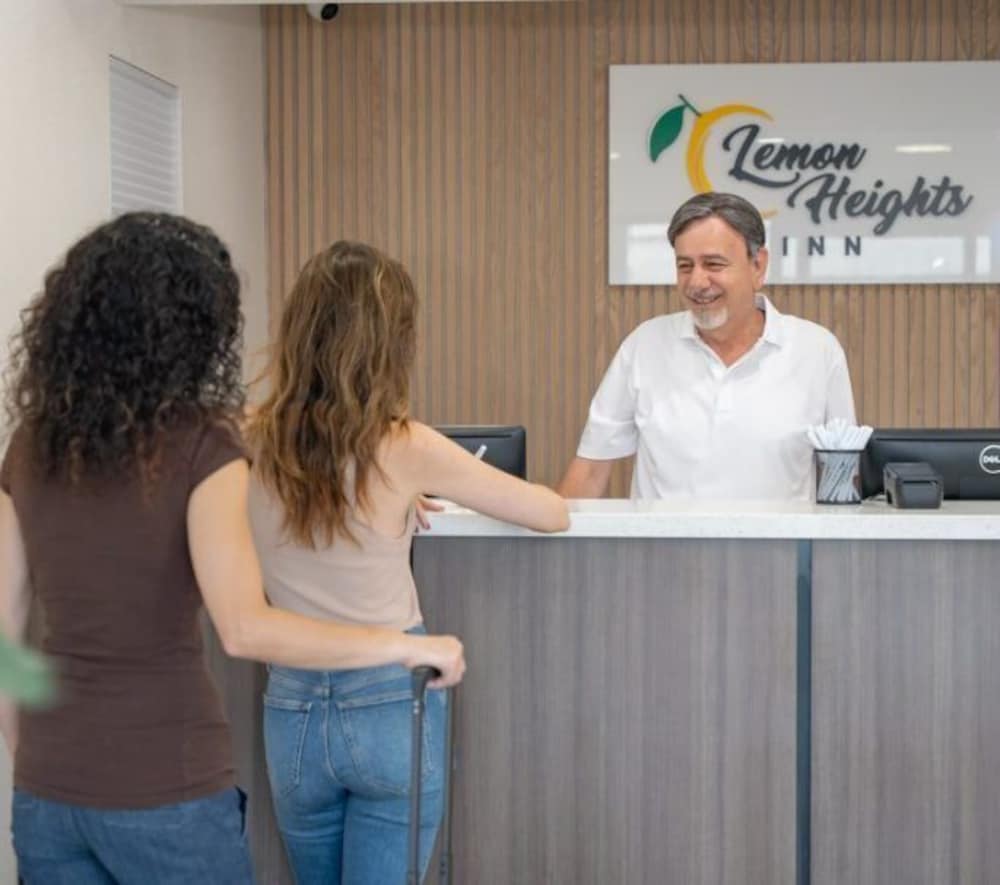 Lemon Heights Inn 2