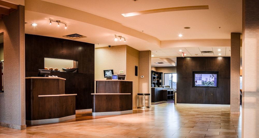 Courtyard by Marriott Norman 2