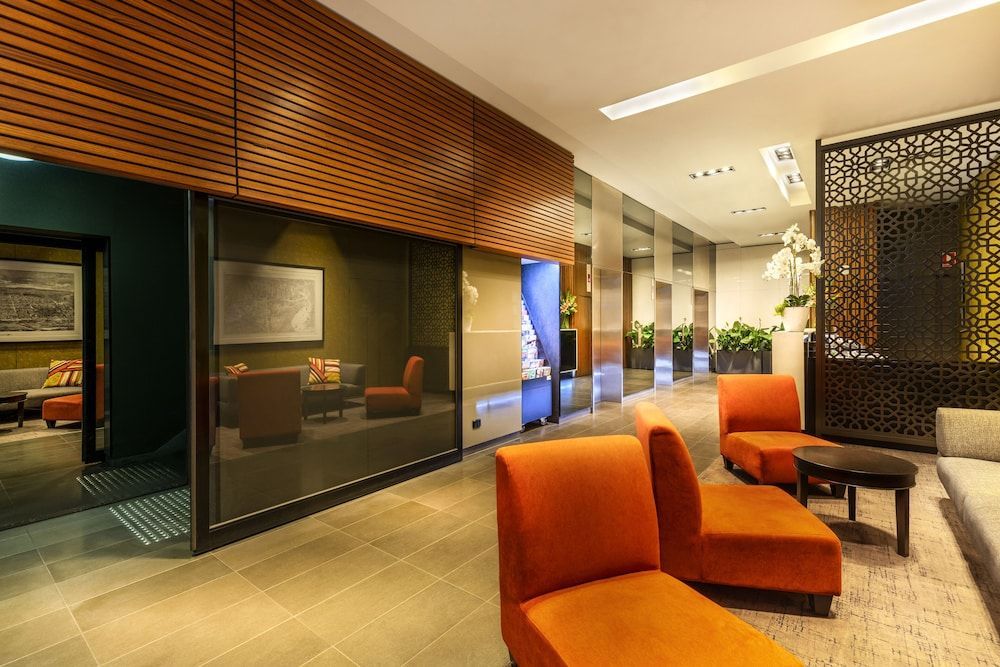 Causeway 353 Hotel 2