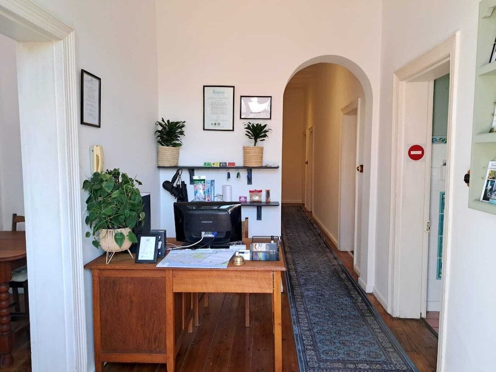 Guinea Fowl Lodge - Lagoon & Heads View B&B, Central Knysna 2