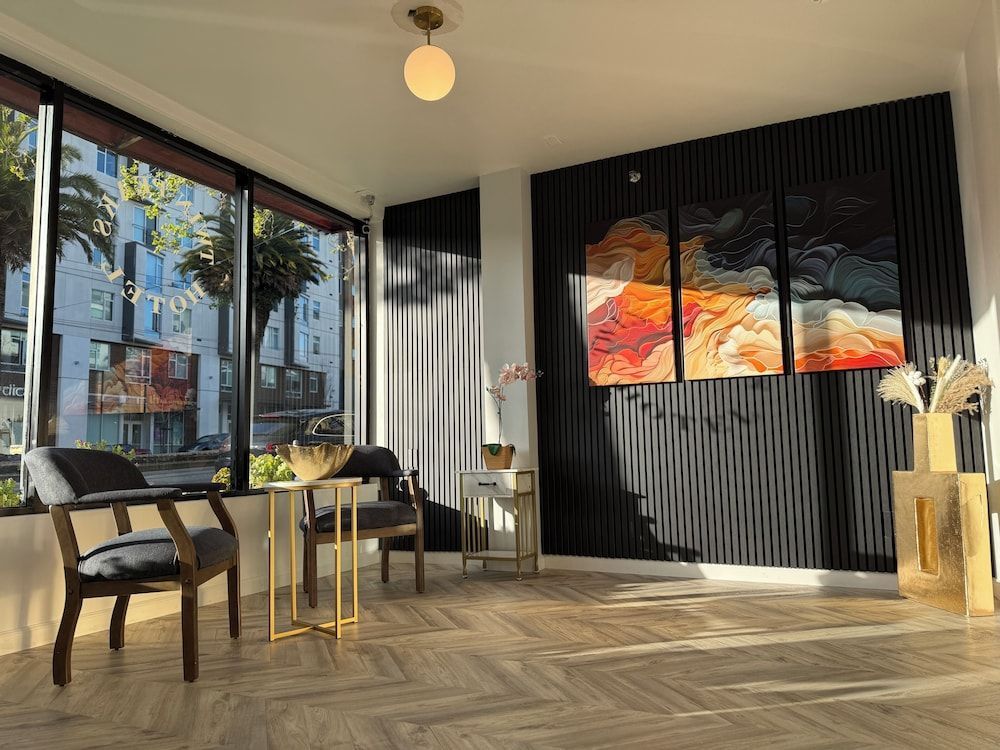 Twin Peaks Hotel 1