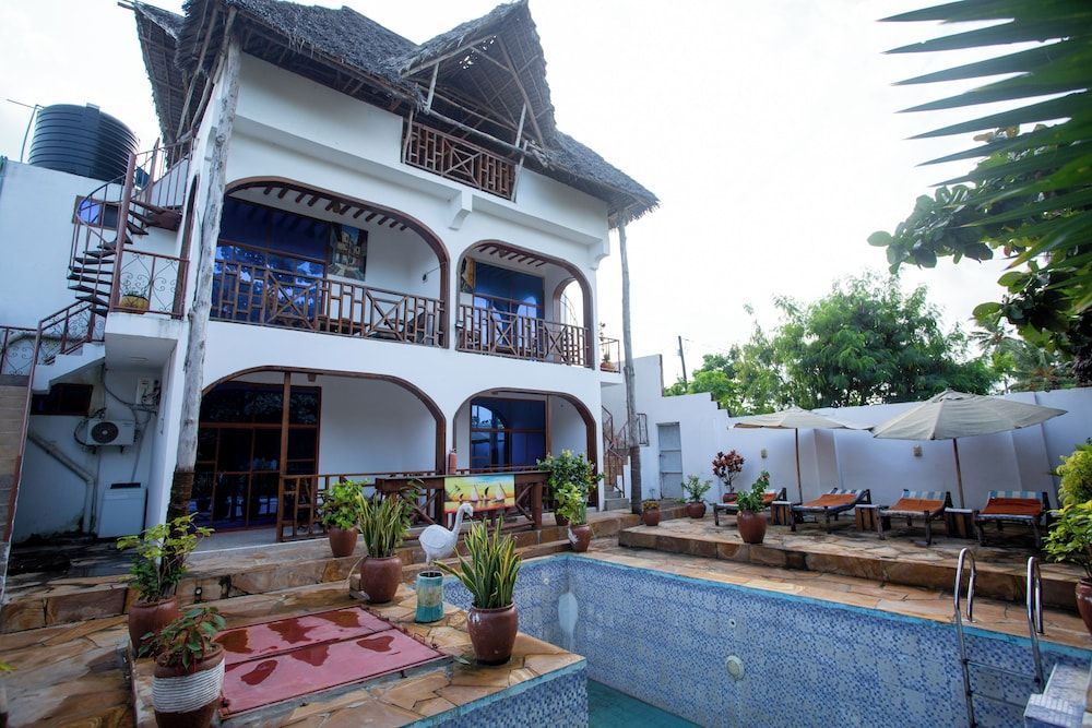 Paris - Nungwi - Utulivu Bungalow - Nungwi