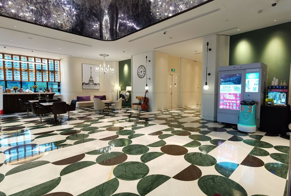 Mercure Shanghai Hongqiao Central 2
