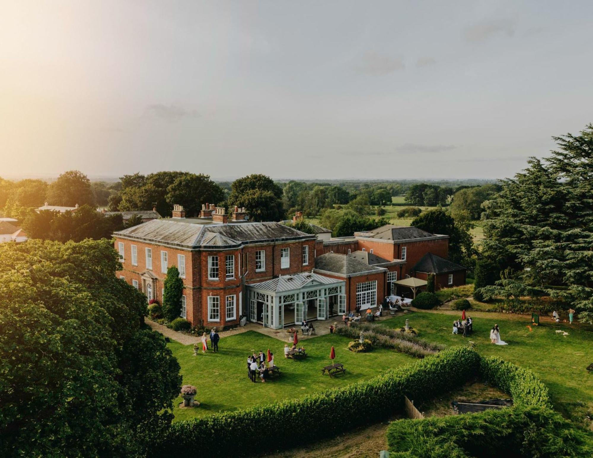 Dovecliff Hall Hotel 1