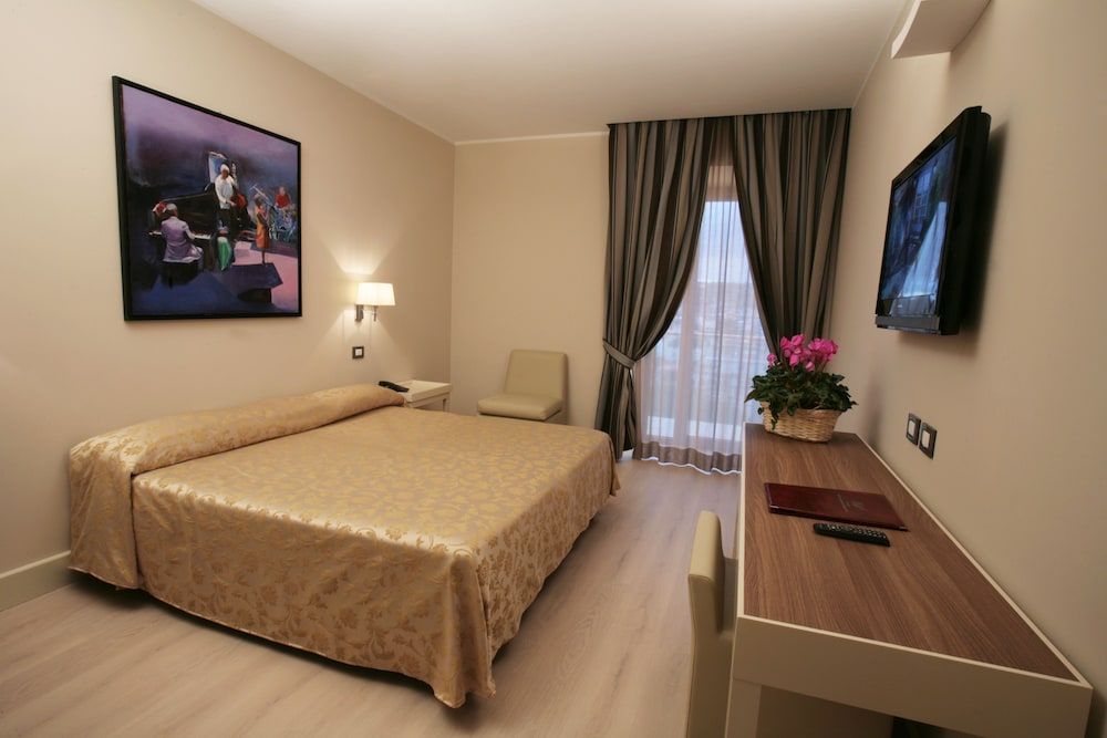 Hotel Mirasole International 2