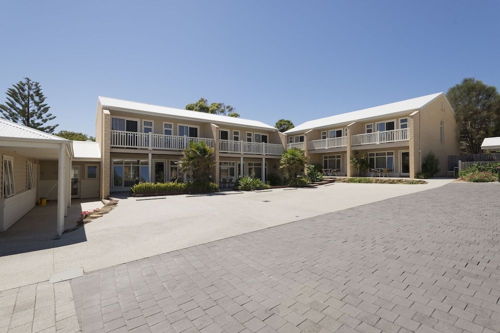 Port Campbell Parkview Motel & Apartments 1
