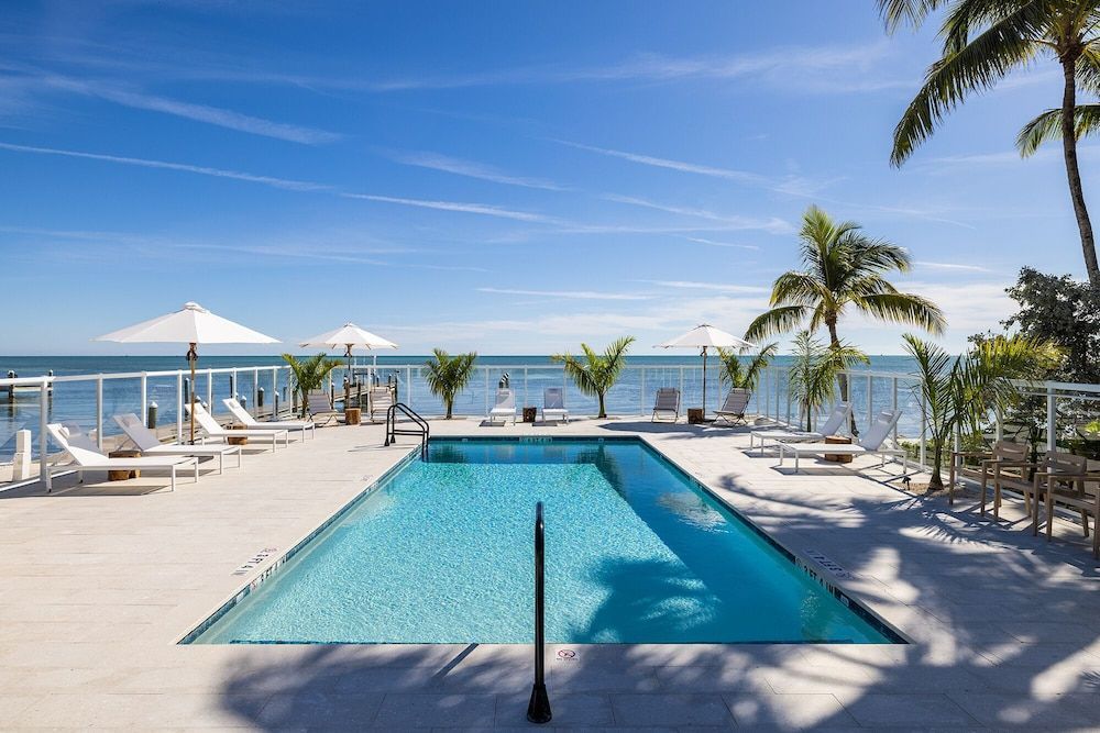 Pines & Palms Resort 1