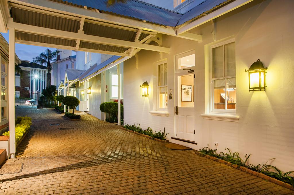 Quarters Hotel 2