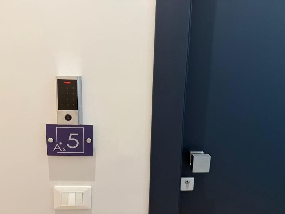 Angel Suite Chiaia 1