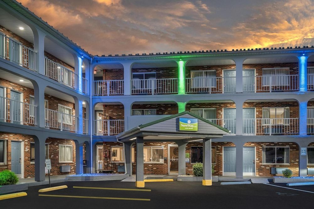 SureStay Hotel by Best Western Summersville 1