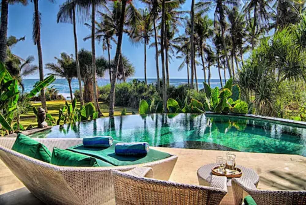 Sejuk Beach Villas 1