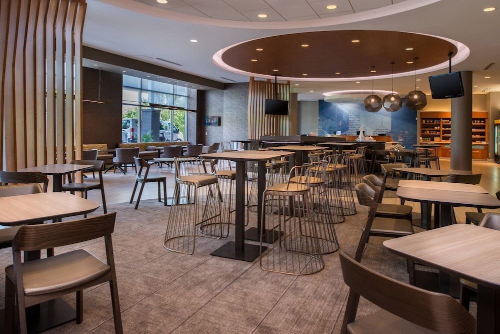 SpringHill Suites Pittsburgh Southside Works 2