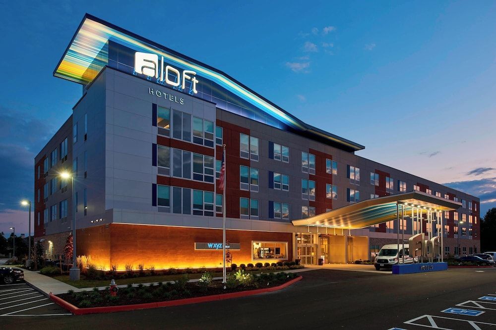 Aloft by Marriott Cleveland Airport 1