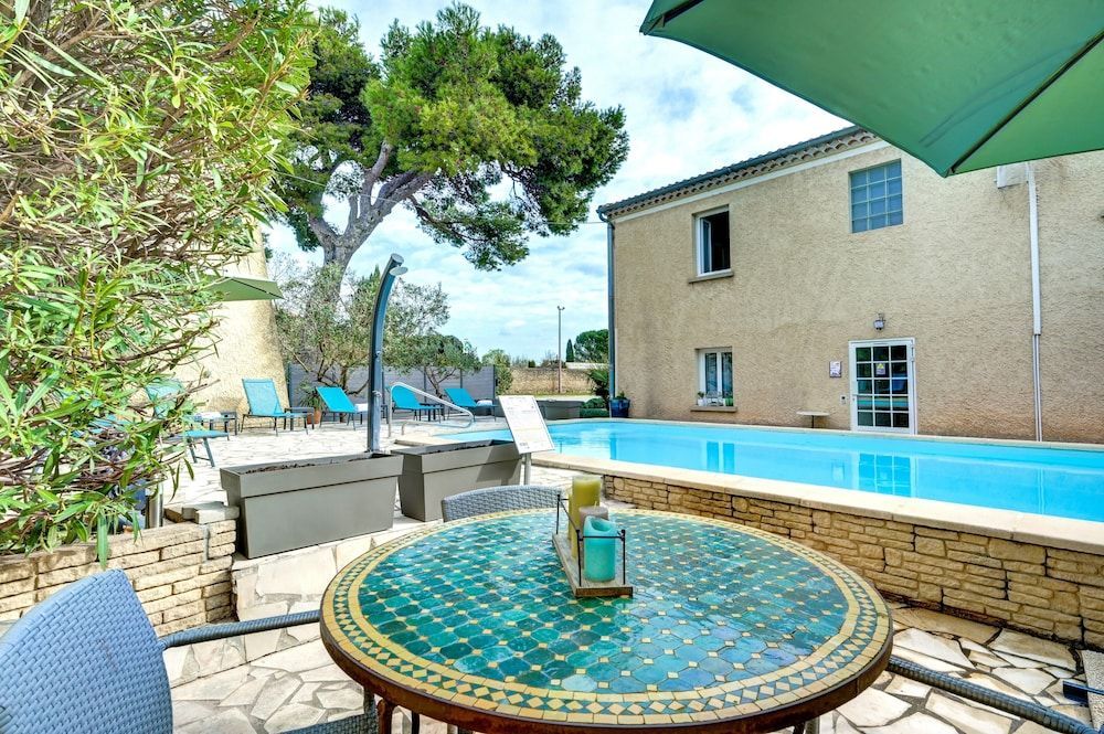 Logis Hôtel La Bastide d'Entraigues 1