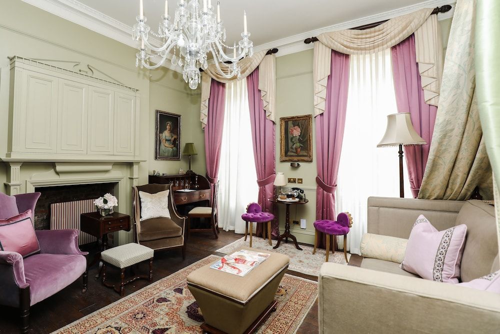 Henrys Townhouse Marylebone, London 1