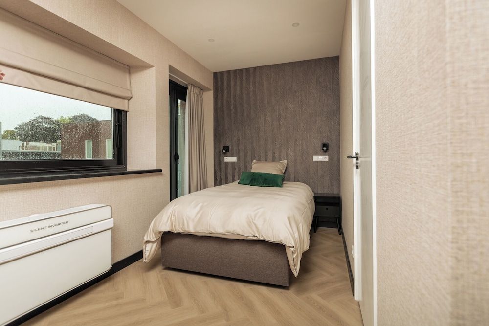 Hotel Twenty-Three Amsterdam Airport 2