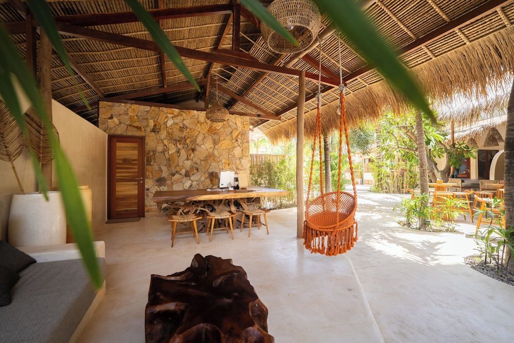 Divino Gili Air 2