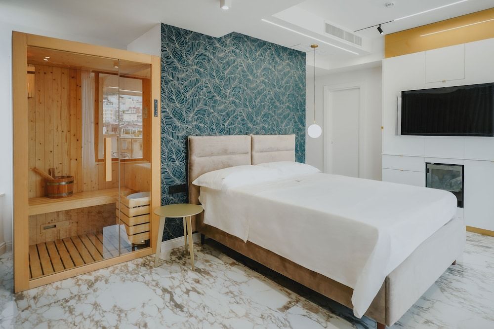 POETICA BOUTIQUE SKY HOTEL 1