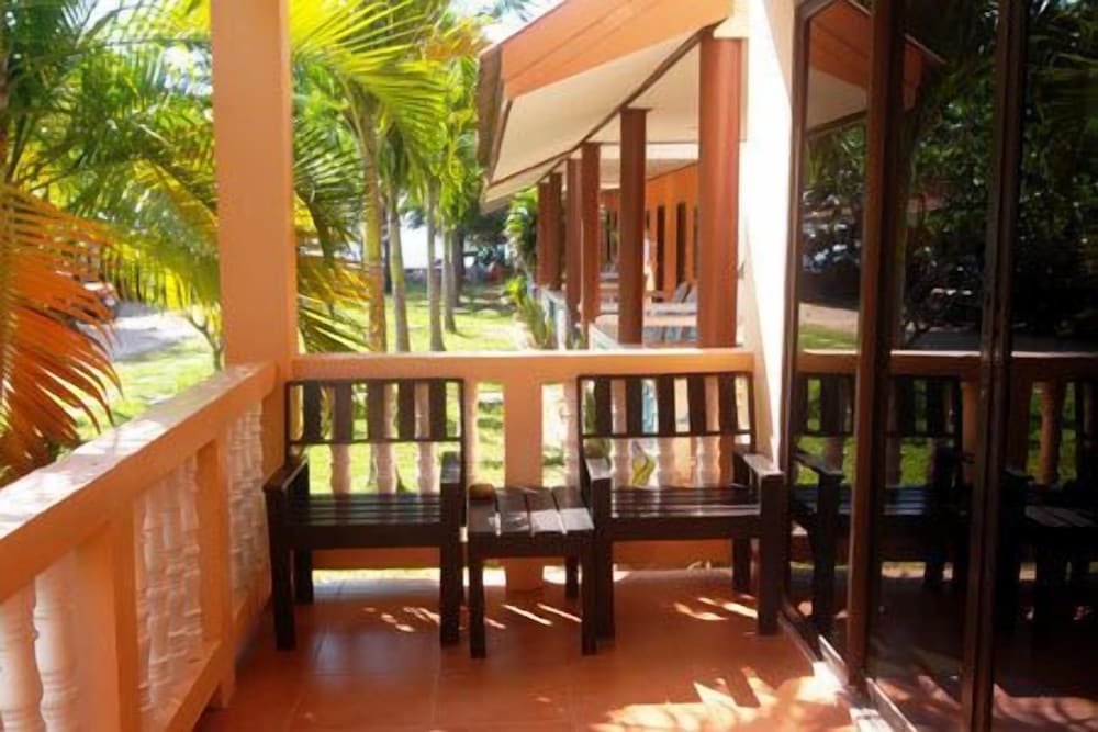 Lanta Bee Garden Bungalow SHA Extra Plus 1