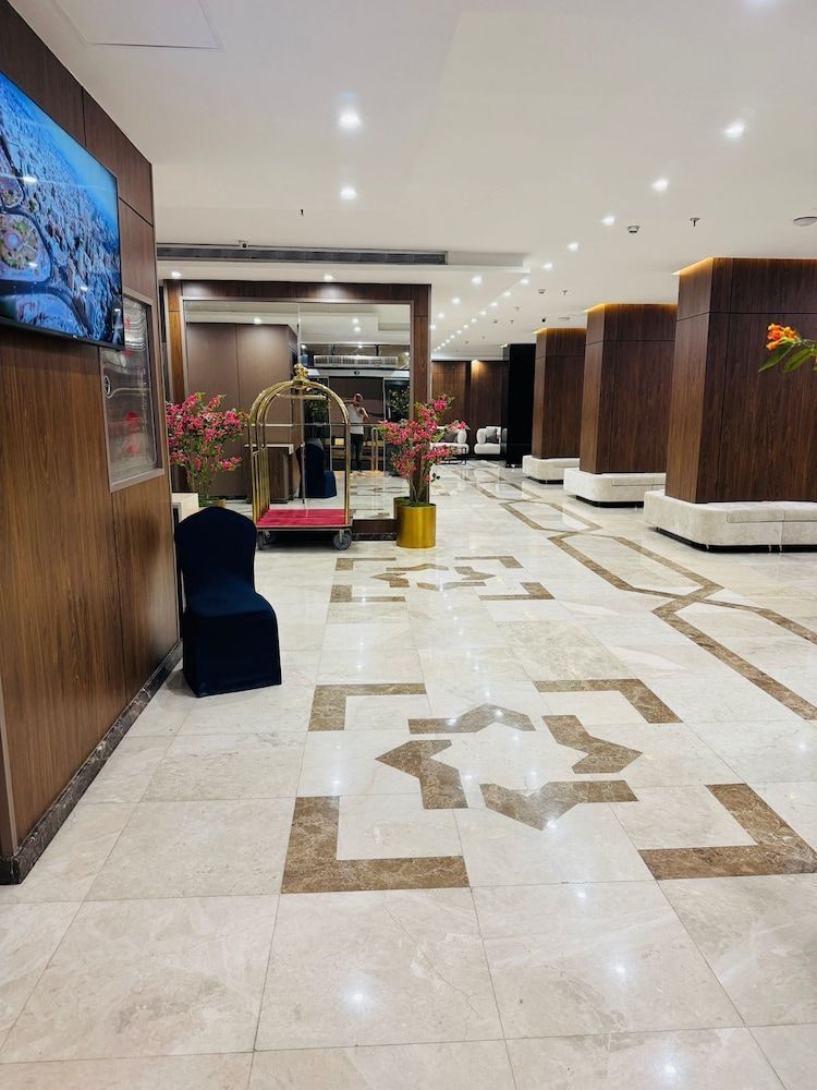Alzaer Almutamyez Ajyad 2