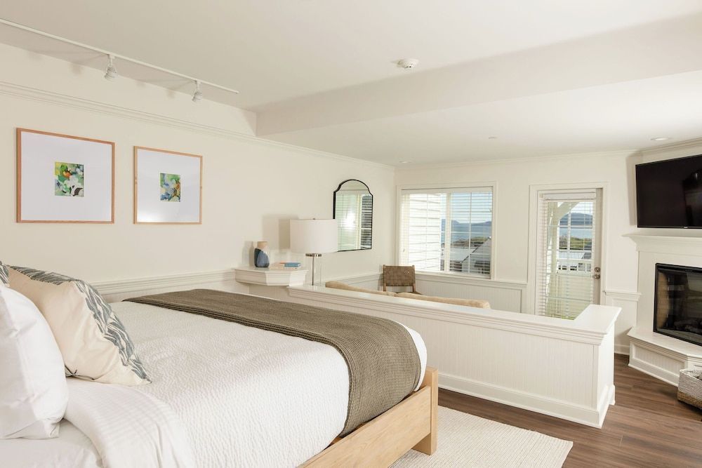 Outlook Inn on Orcas Island 1