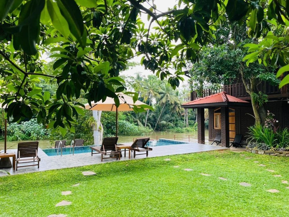 Yala River Face Inn 1