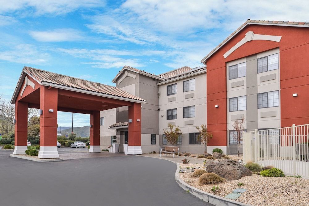 Holiday Inn Express WESTLEY NORTH- PATTERSON AREA by IHG 1