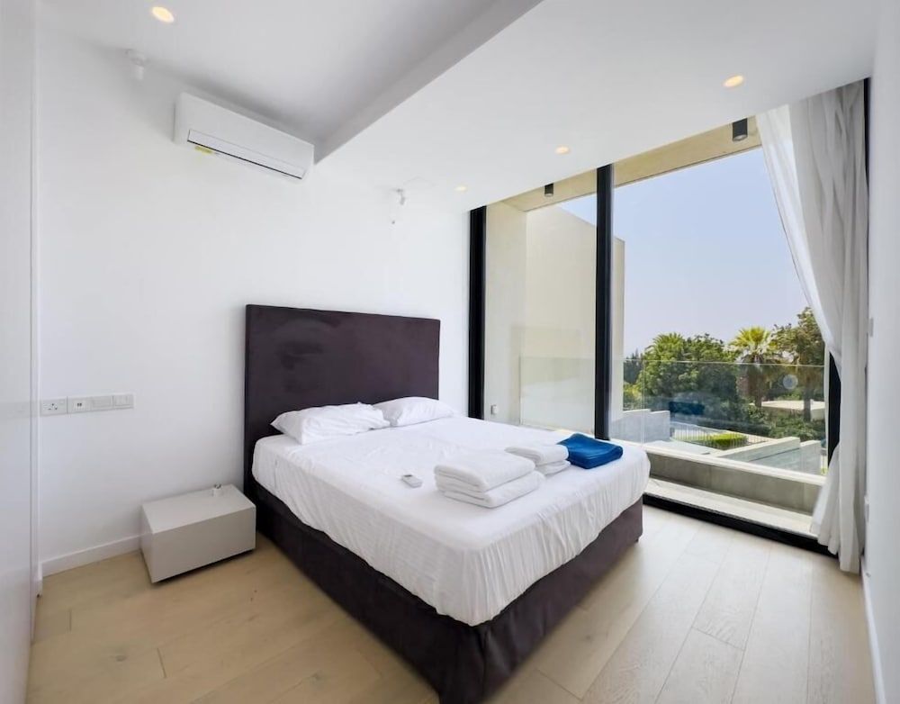 Sunset Park Villas 1