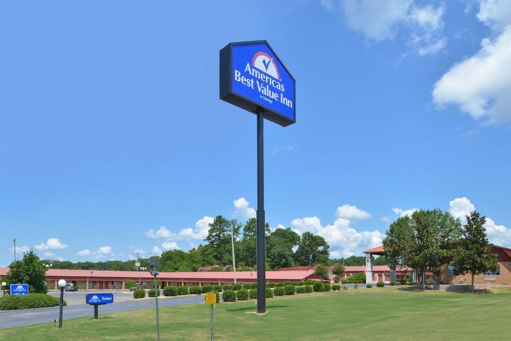 Americas Best Value Inn - Batesville 1
