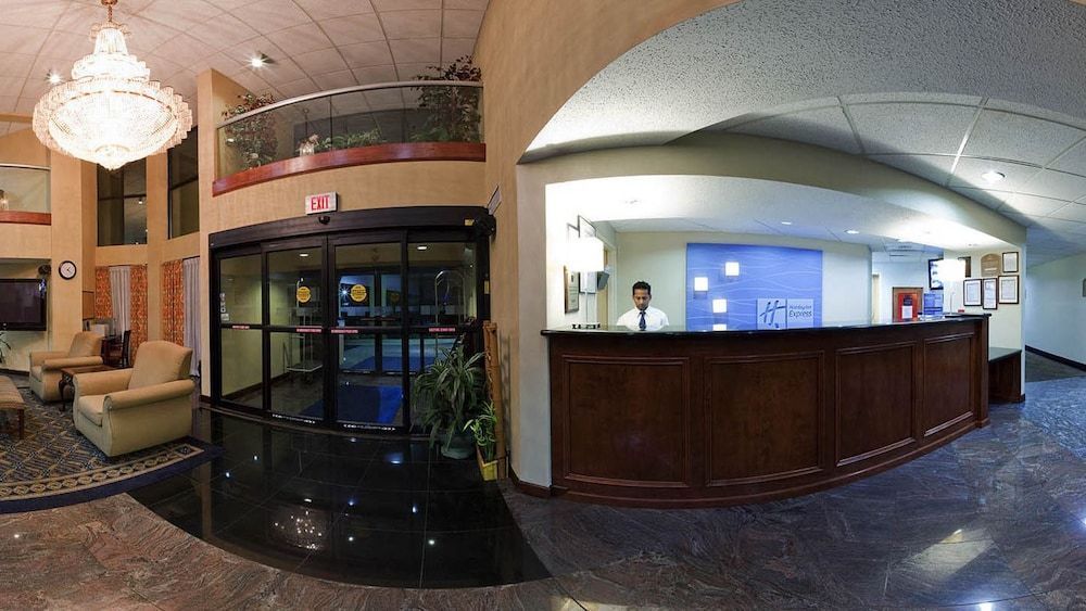 Holiday Inn Express & Suites LAWRENCEVILLE by IHG 2