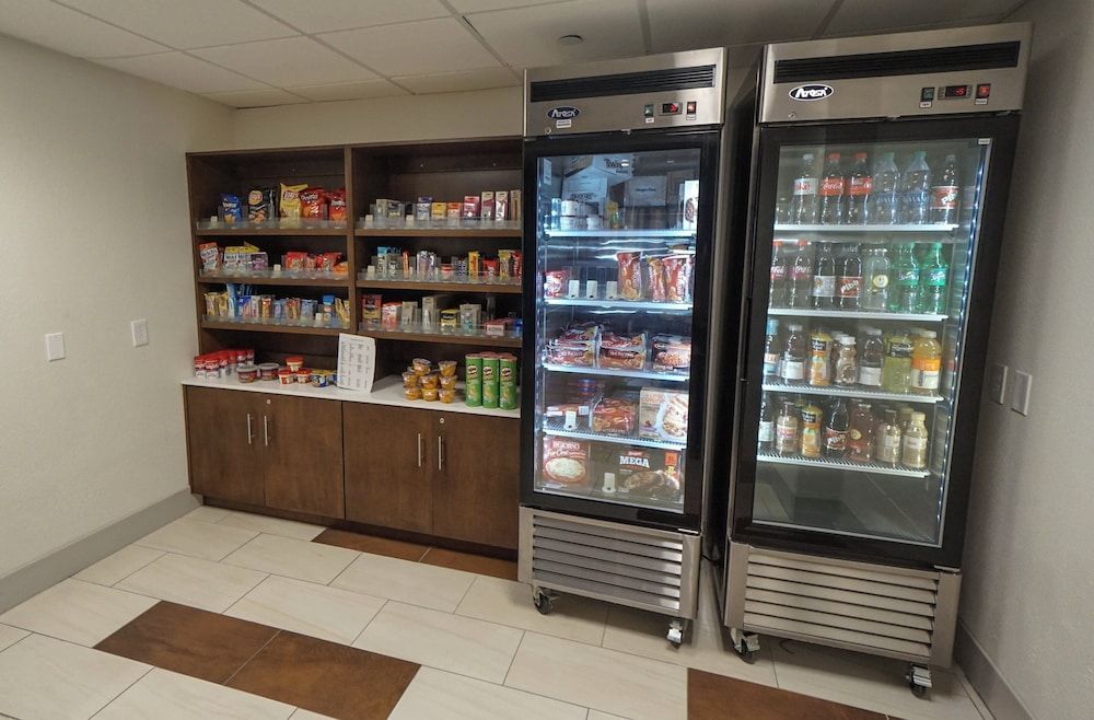 Holiday Inn Express & Suites SAVANNAH - MIDTOWN by IHG 1