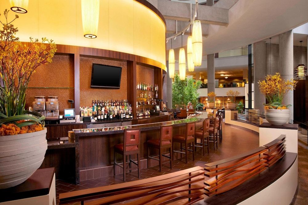 The Westin Bonaventure Hotel & Suites, Los Angeles 2