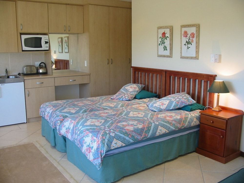 Ascot Gardens Self Catering 2