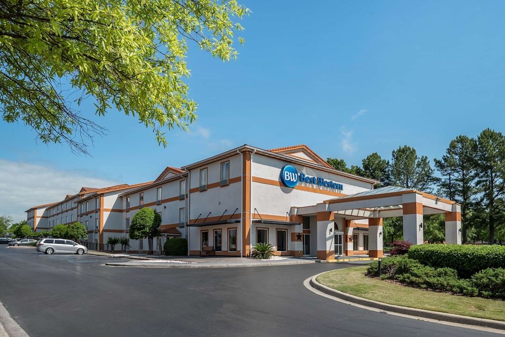Best Western Carlton Suites 1