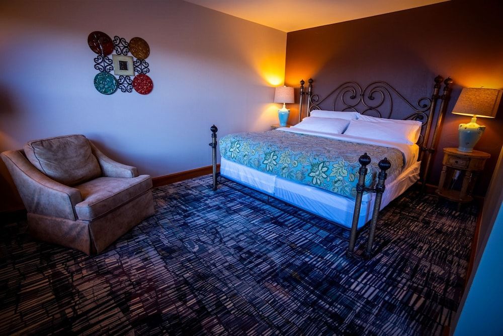 Nuk's Executive Suites 1