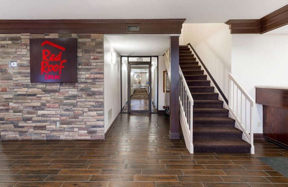 Red Roof Inn Fort Wayne 2