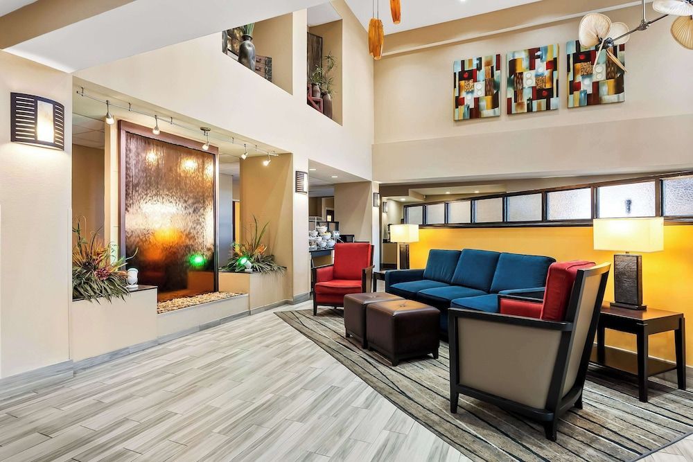 Comfort Suites Panama City near Tyndall AFB 2