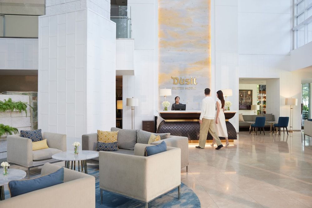 Dusit Suites Hotel Ratchadamri, Bangkok 2