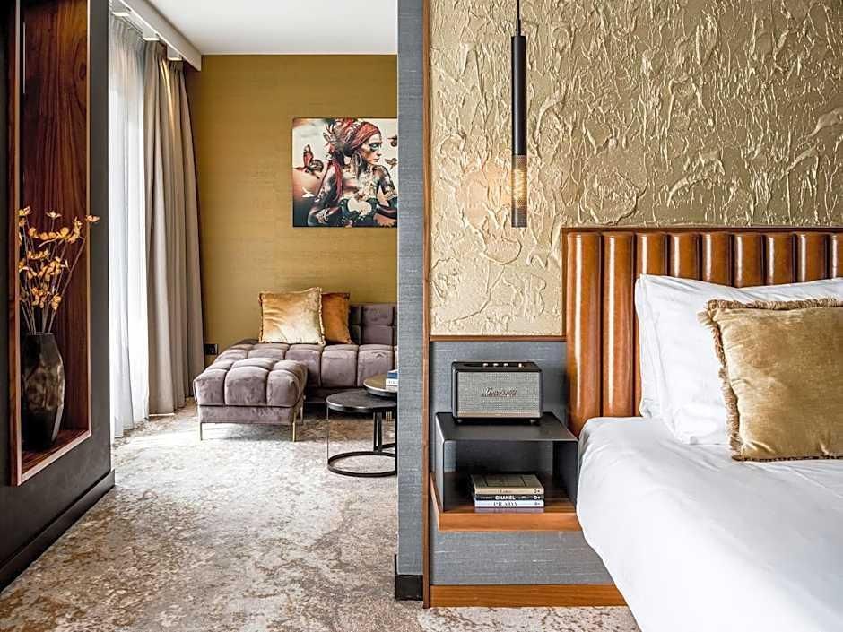 Alexander Hotel 1